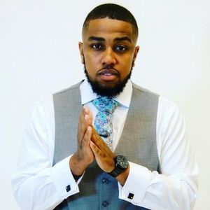 Meet your Posher, Henry